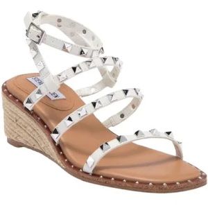Steve Madden - Asena Studded Espadrille Wedge